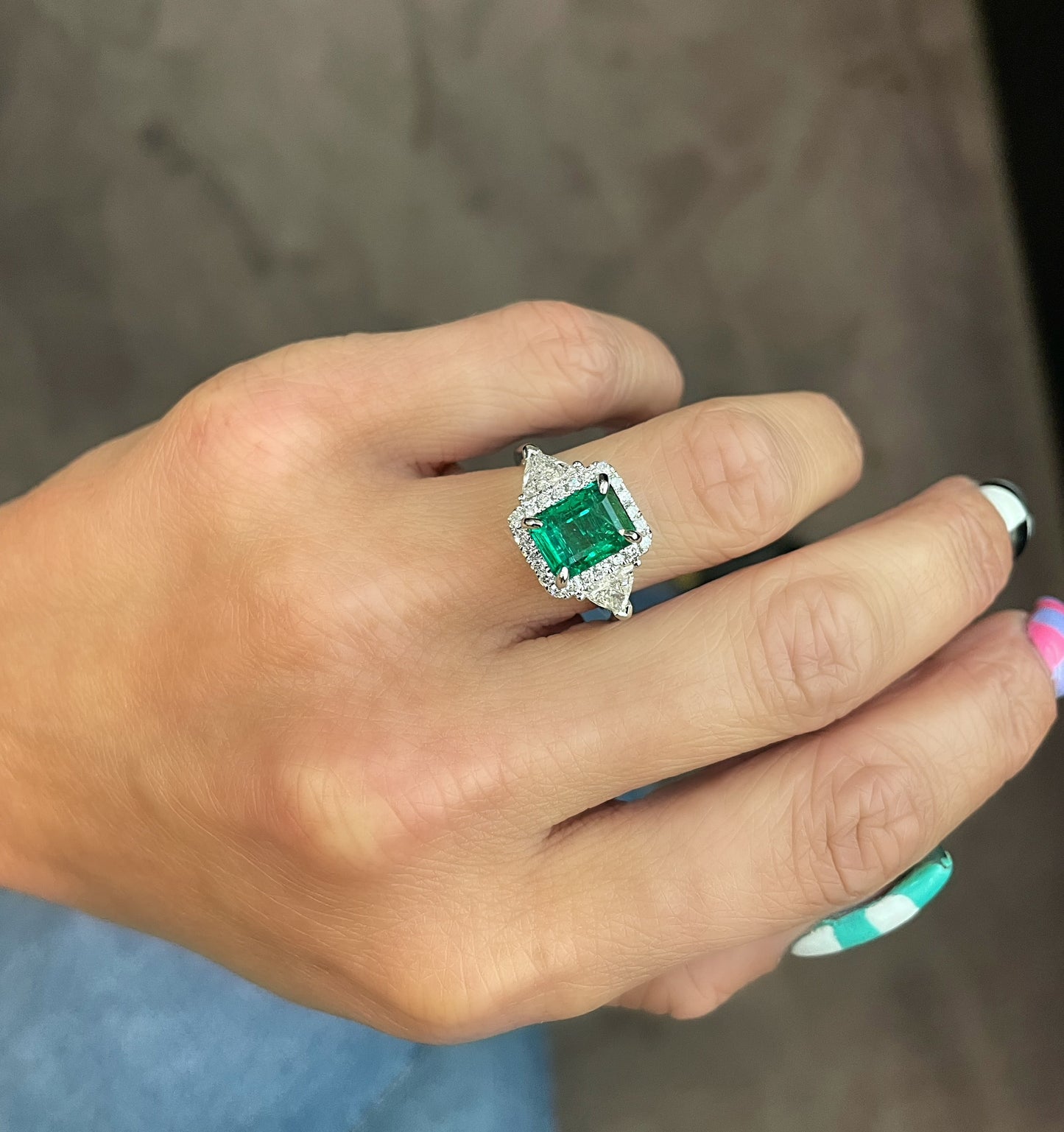 14K White Gold Emerald and Diamond Ring (4.05ctw)