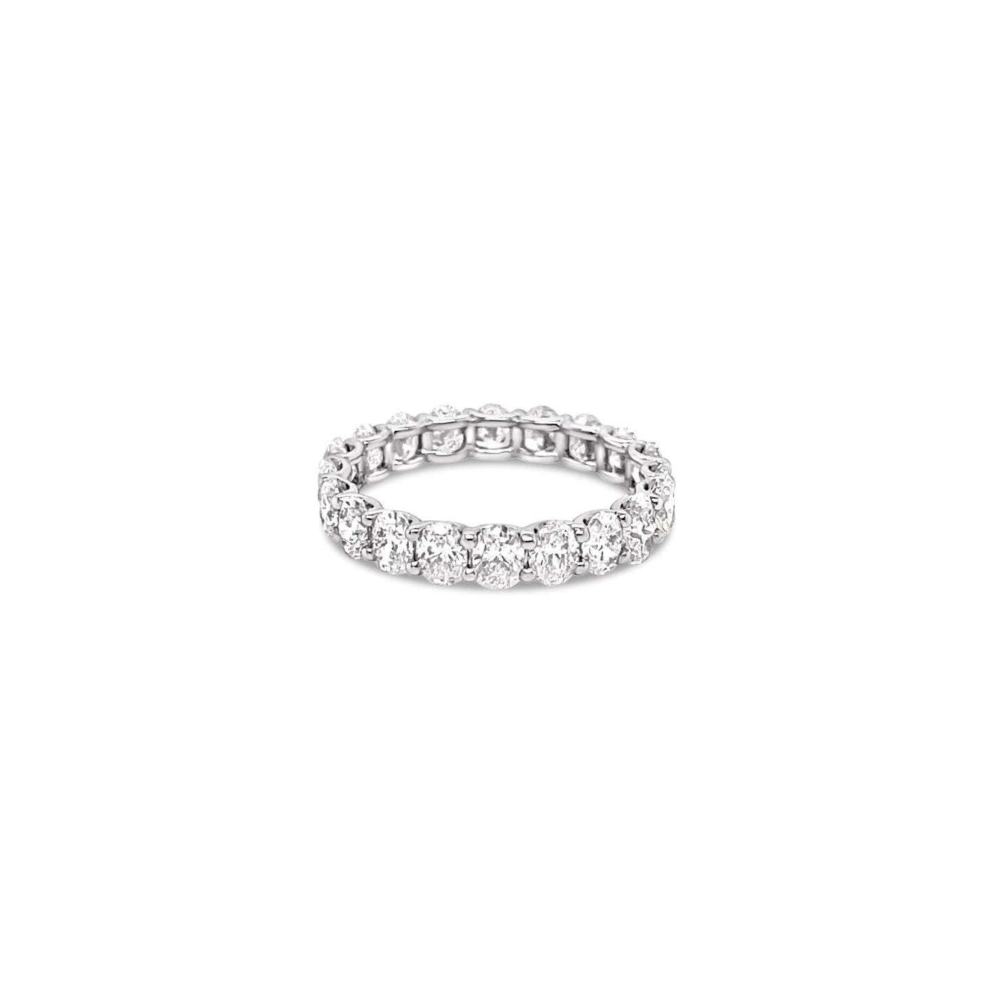 18K White Gold Eternity Ring With Round Brilliant Diamonds (2.83ctw)