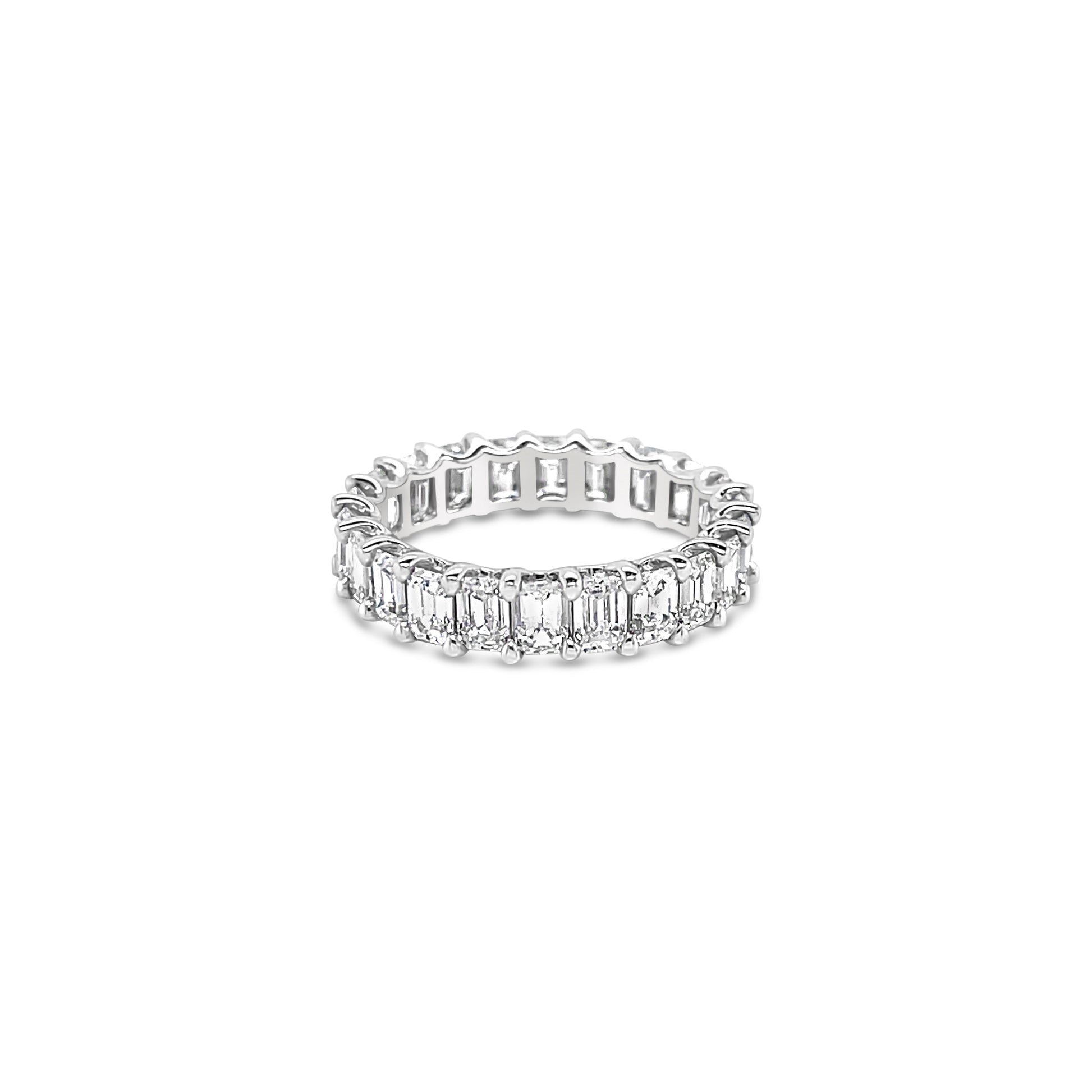 18K White Gold Eternity Ring With Emerald Cut Diamonds (4.27ctw)