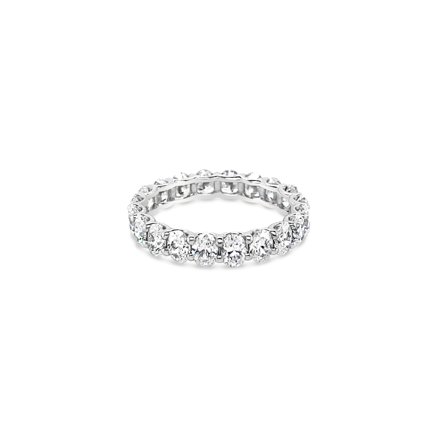 18K White Gold Eternity Ring With Oval Brilliant Diamonds (2.74ctw)