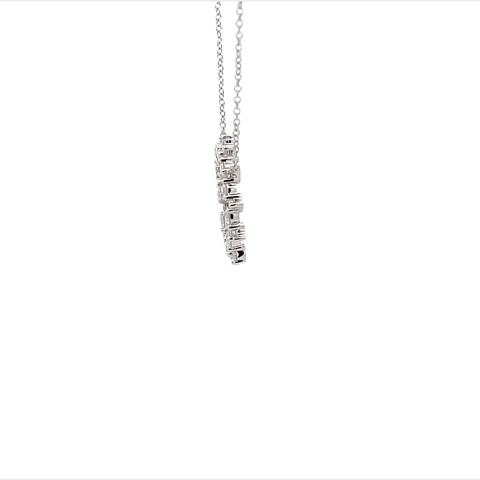 18K White Gold Diamond Circle Necklace (1.42ctw)