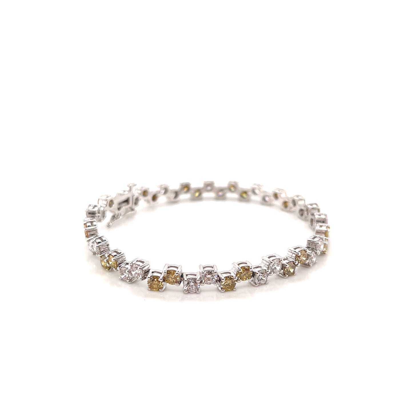 18K Two-Tone Gold Yellow And White Diamond Bracelet (8.18tw) 