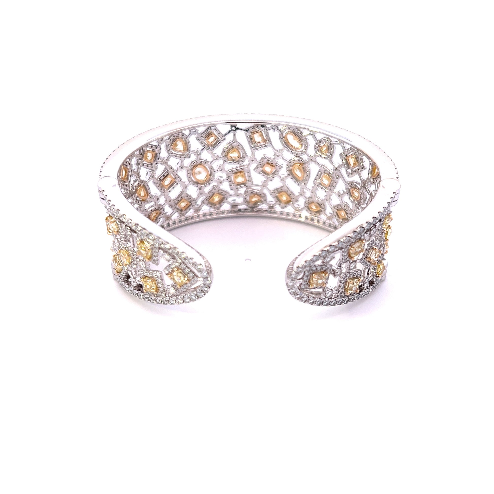 18K White Gold Fancy Yellow And White Diamond Cuff Bracelet (20.81ctw) 