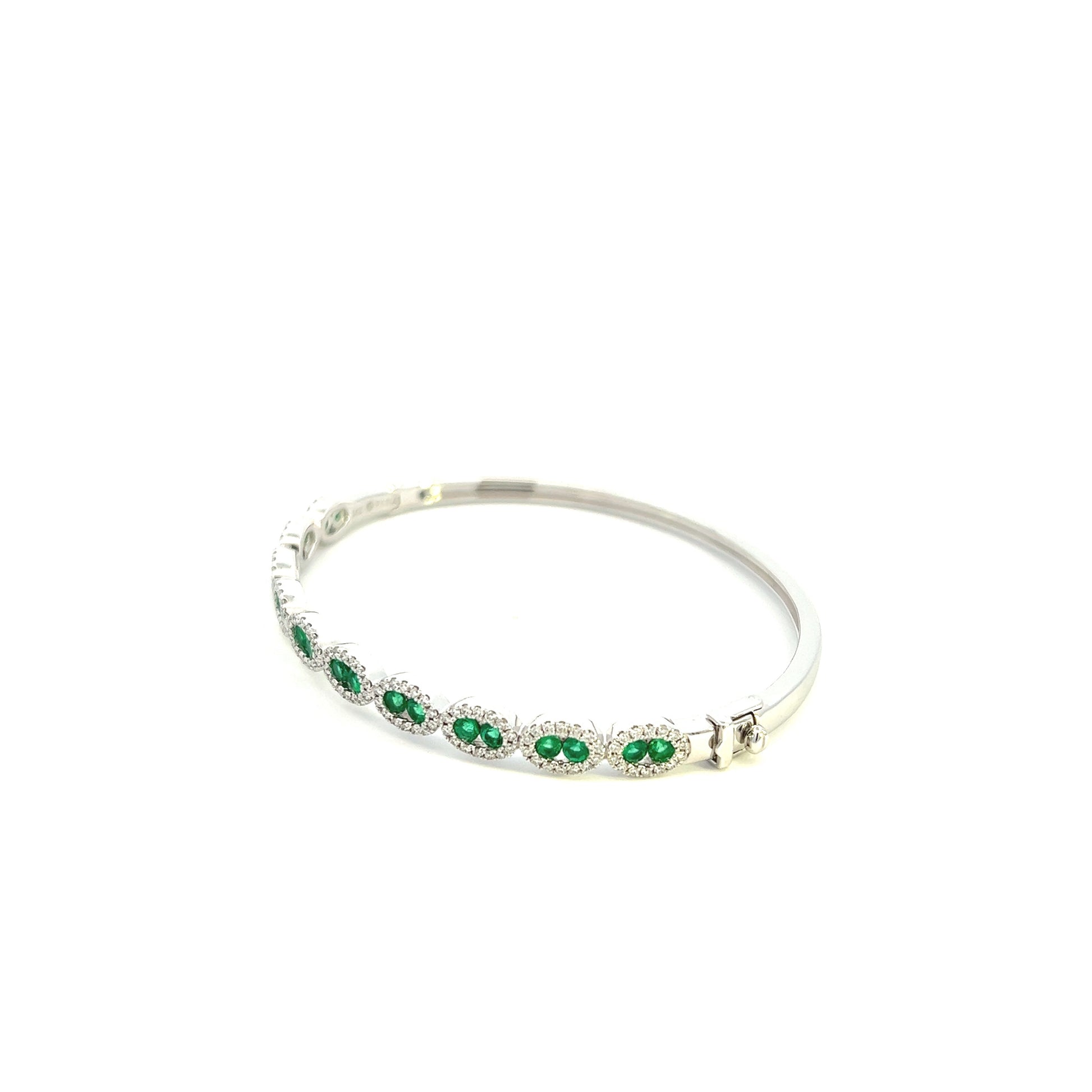 14K White Gold Emerald And Diamond Bangle (2.35ctw) 