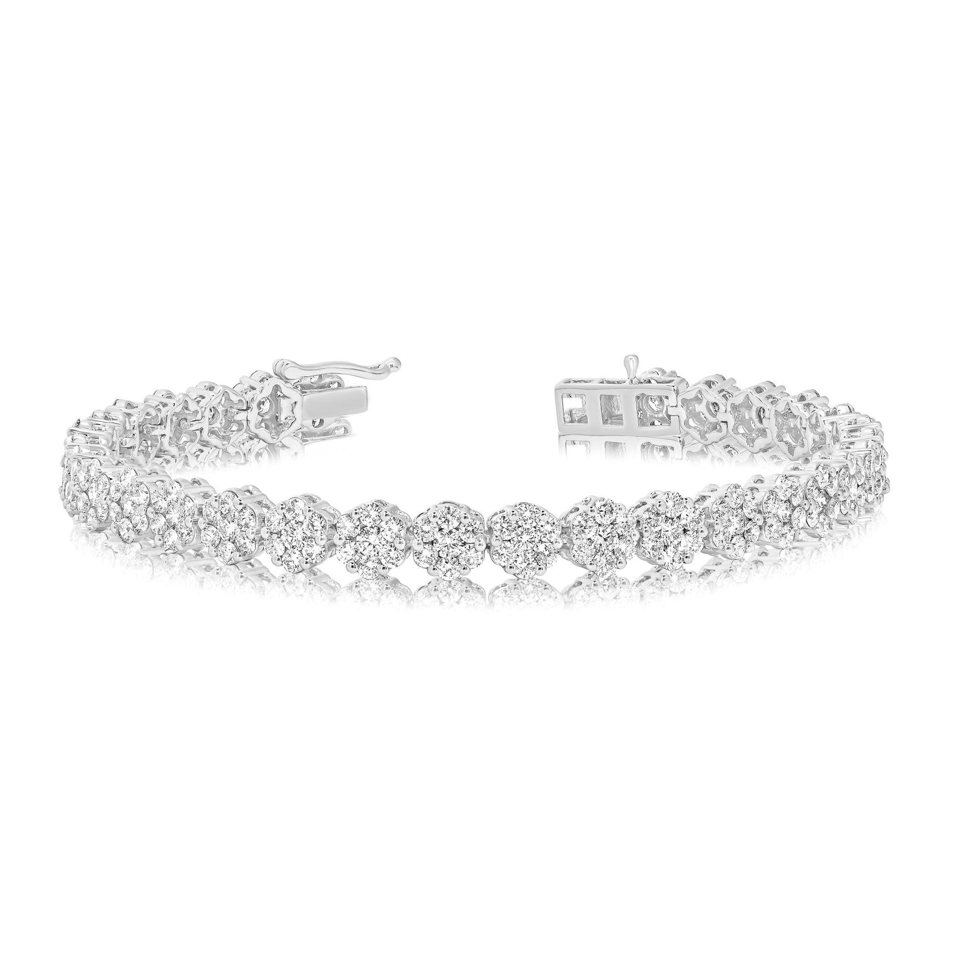 14K White Gold Diamond Cluster Flower Bracelet (7.03tw)