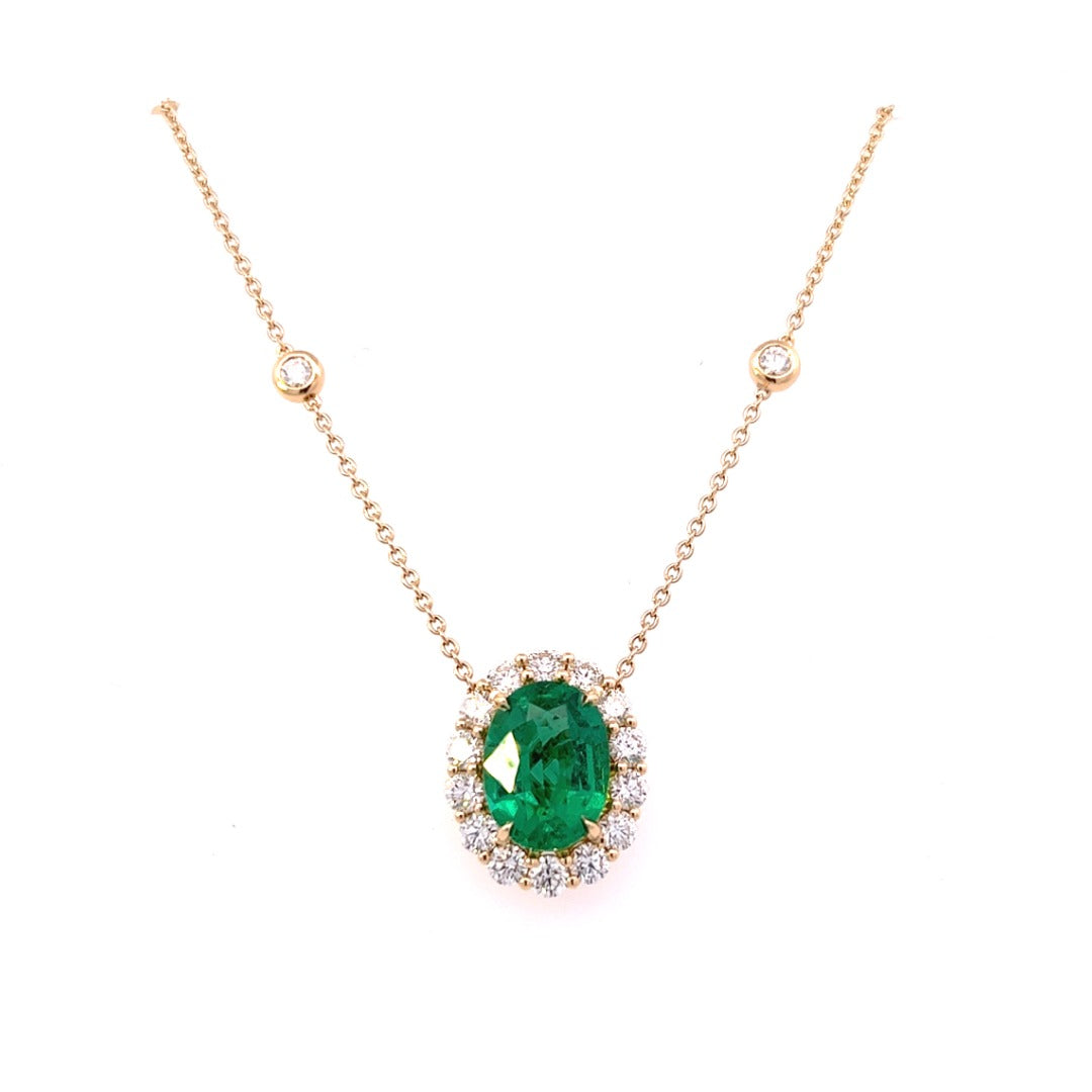 18K Yellow Gold Oval Emerald And Diamond Halo Necklace (6.15ctw) 