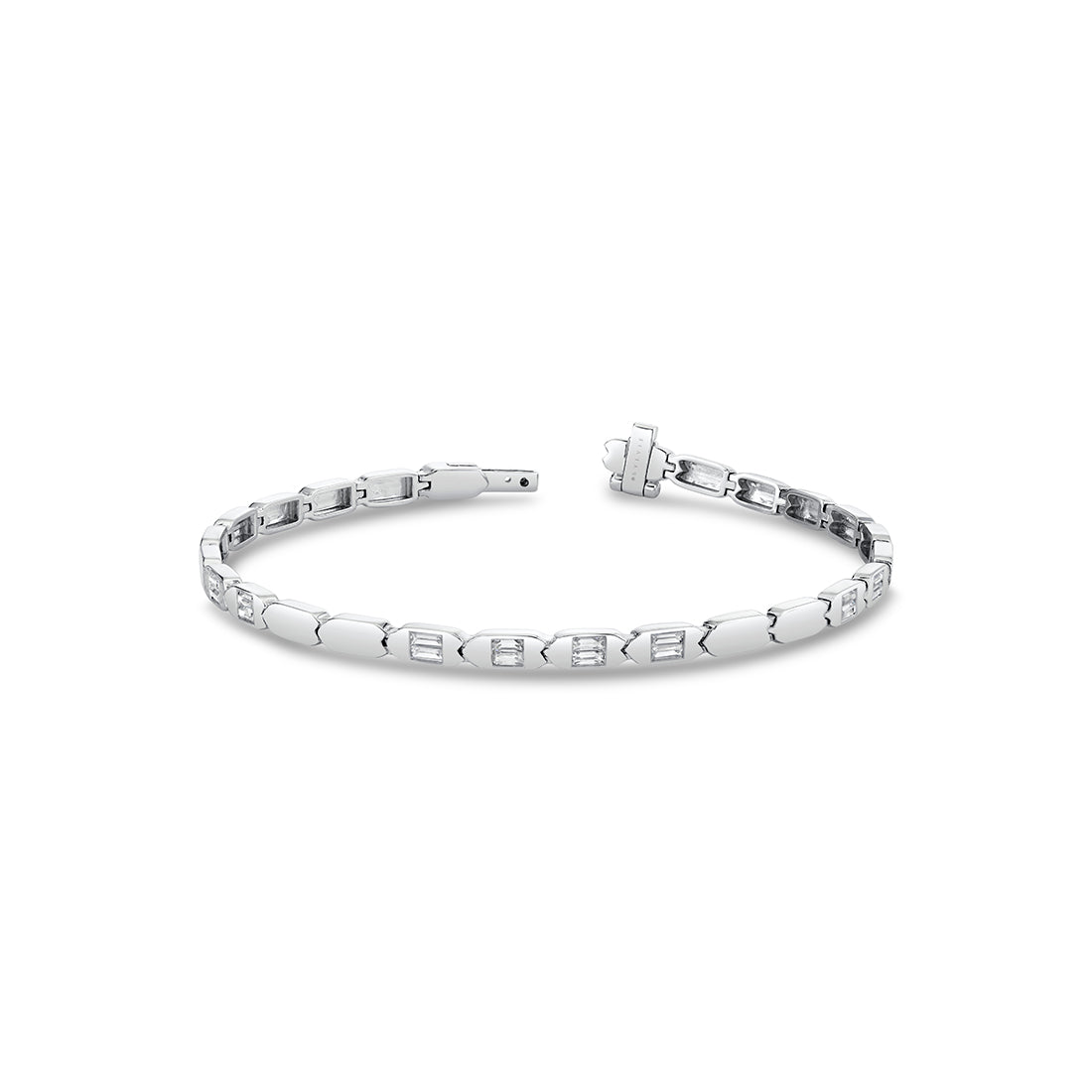 Shell Tip Spaced Bezel Baguette Diamond Bracelet