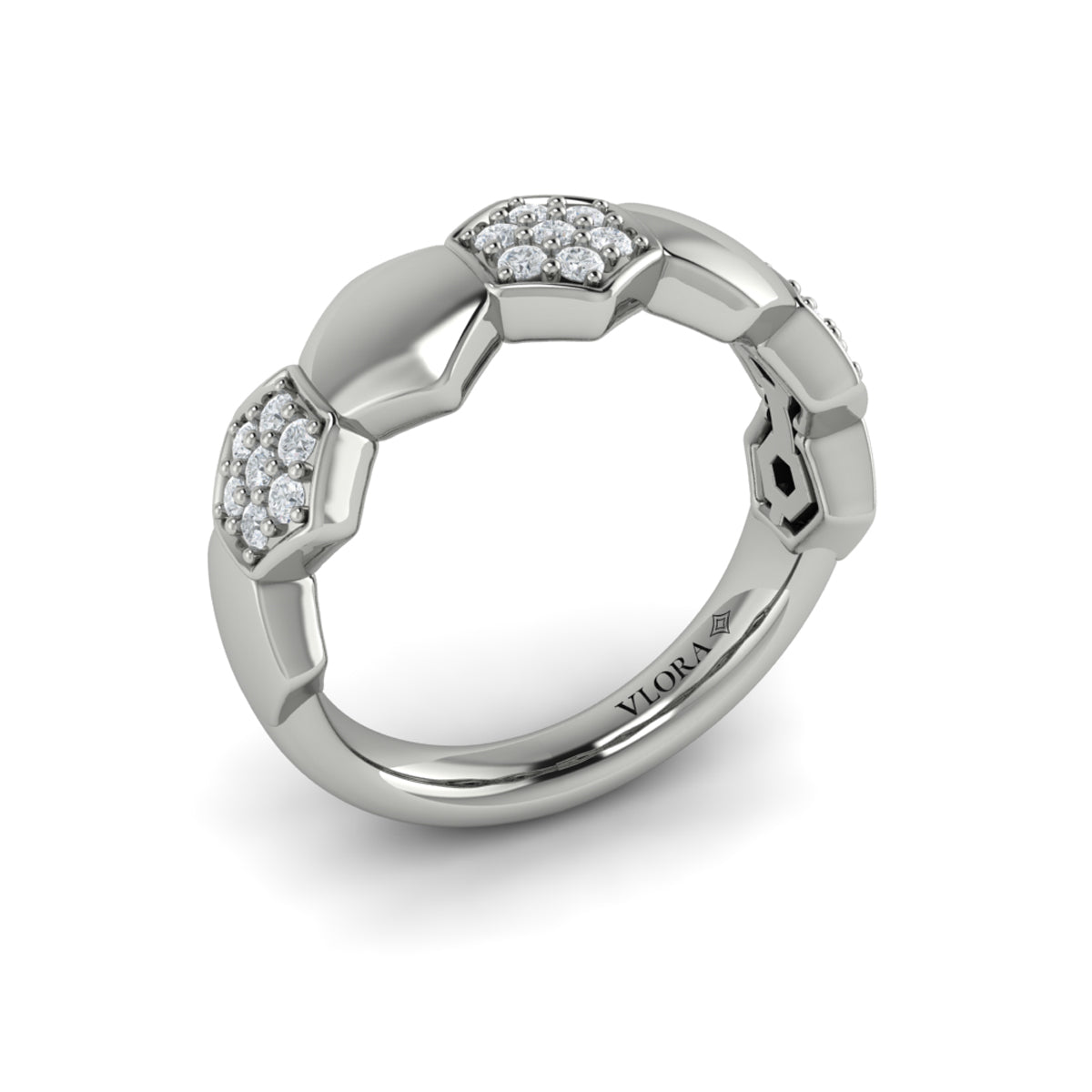 Alternating Diamond Cluster Honeycomb Ring